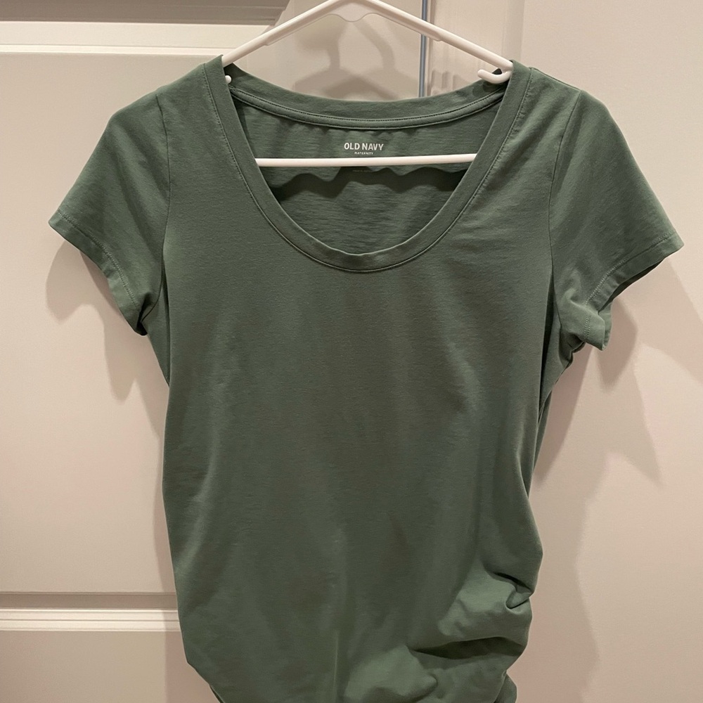 Old Navy Women's Maternity Sage Short Sleeve Tee